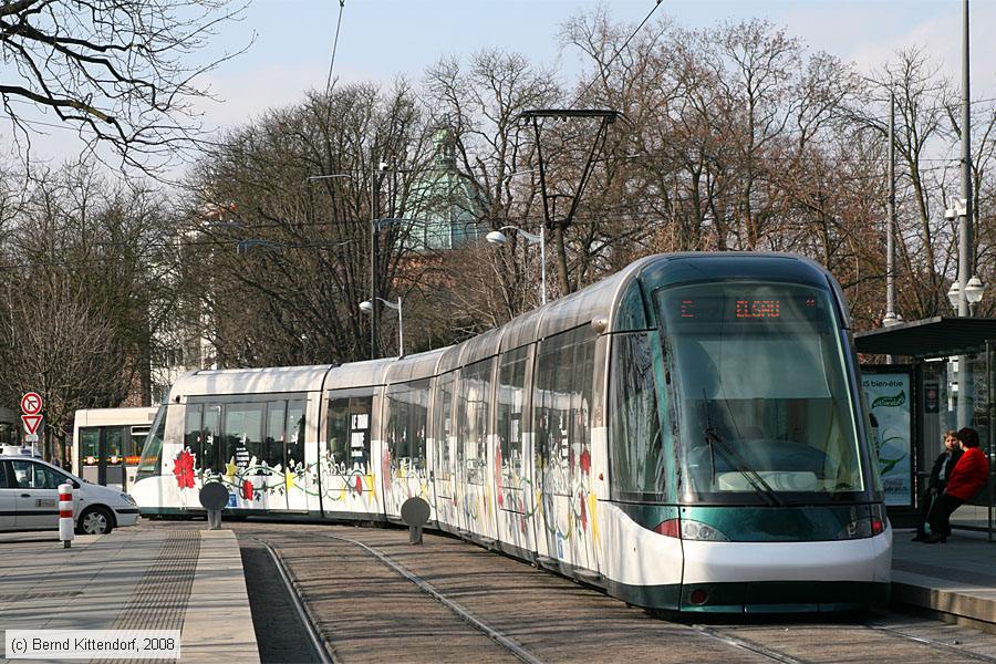 Straßenbahn Strasbourg - 2036
/ Bild: strasbourg2036_bk0802230247.jpg Straßenbahn Strasbourg - 2036
/ Bild: strasbourg2036_bk0802230247.jpg