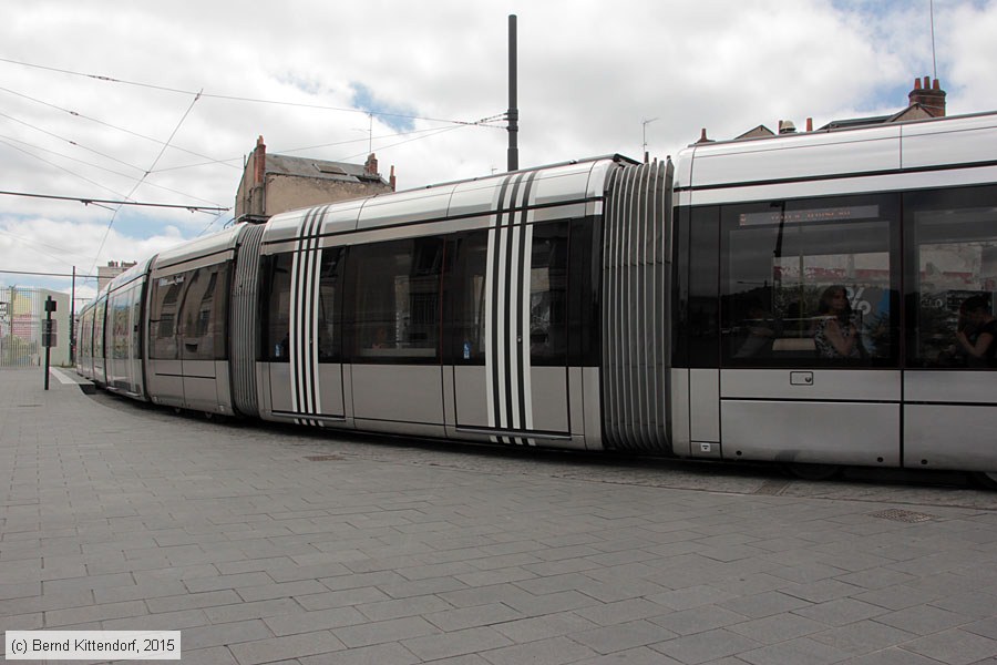 Straßenbahn Tours - 052
/ Bild: tours052_bk1507210155.jpg