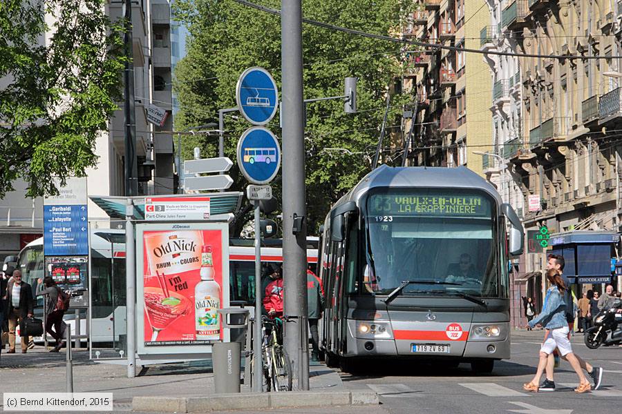 Trolleybus Lyon - 1923
/ Bild: lyon1923_bk1504240109.jpg Trolleybus Lyon - 1923
/ Bild: lyon1923_bk1504240109.jpg