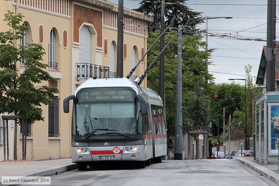 Trolleybus Lyon - 2905
/ Bild: lyon2905_bk1404300457.jpg