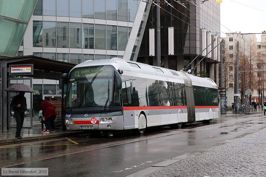 Trolleybus Lyon - 2909
/ Bild: lyon2909_bk1803170017.jpg
