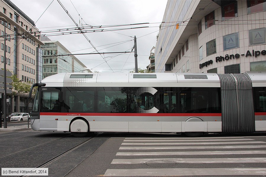 Trolleybus Lyon - 2921
/ Bild: lyon2921_bk1404270128.jpg