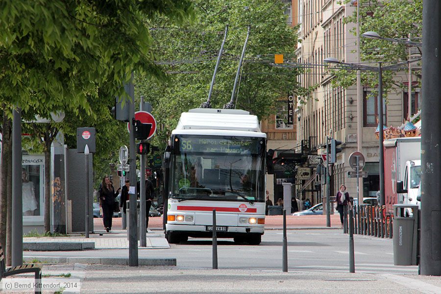 Trolleybus Lyon - 1711
/ Bild: lyon1711_bk1404300346.jpg Trolleybus Lyon - 1711
/ Bild: lyon1711_bk1404300346.jpg