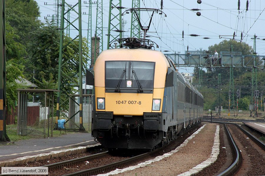 MAV - 1047007-8
/ Bild: mav10470078_bk0809200367.jpg