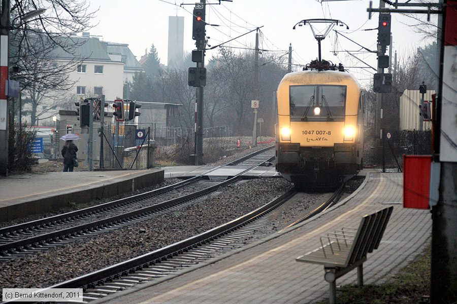 MAV - 1047007-8
/ Bild: mav10470078_bk1103170010.jpg