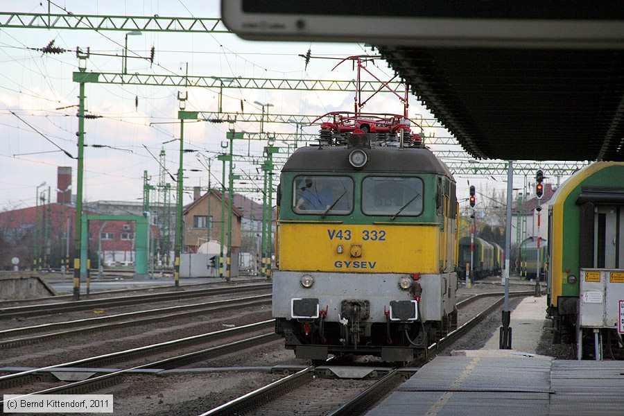 GySEV - V43 332
/ Bild: gysevv43332_bk1103140353.jpg