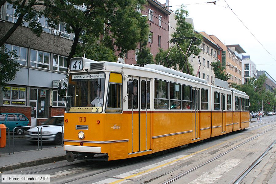 Budapest - Straßenbahn - 1310
/ Bild: budapest1310_bk0708090469.jpg