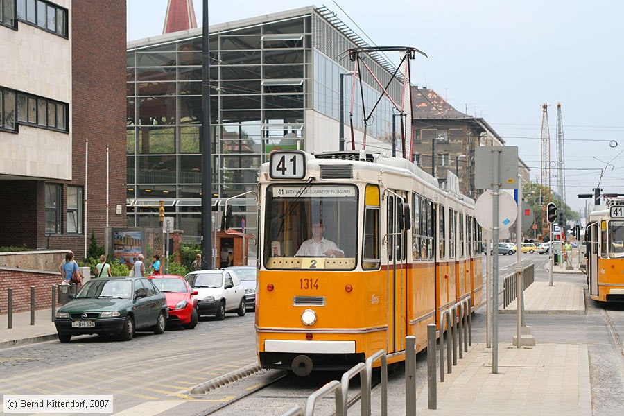 Budapest - Straßenbahn - 1314
/ Bild: budapest1314_bk0708090449.jpg
