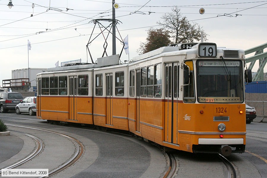 Budapest - Straßenbahn - 1324
/ Bild: budapest1324_bk0809190404.jpg