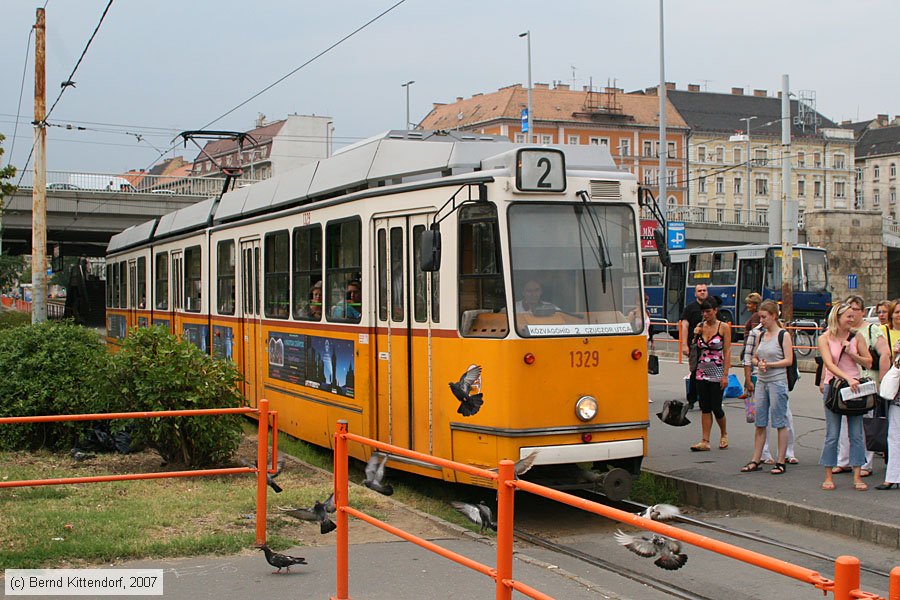 Budapest - Straßenbahn - 1329
/ Bild: budapest1329_bk0708090417.jpg Budapest - Straßenbahn - 1329
/ Bild: budapest1329_bk0708090417.jpg