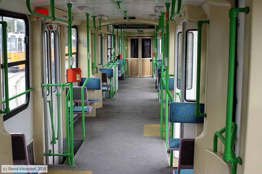 Budapest - Straßenbahn - 1339 - Innenansicht
/ Bild: budapest1339_bk0809200107.jpg