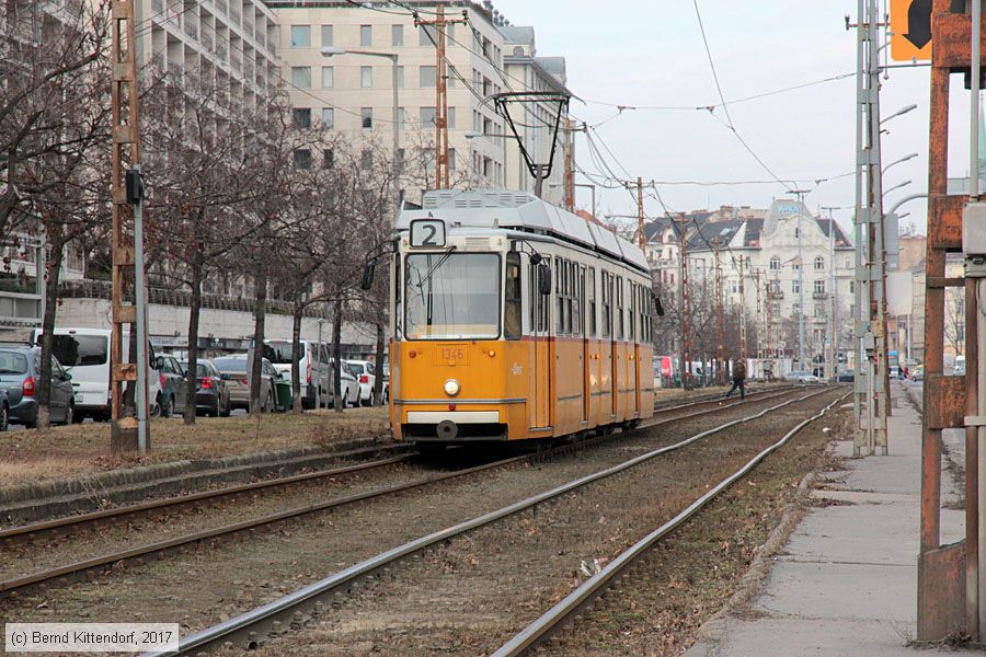 Budapest - Straßenbahn - 1346
/ Bild: budapest1346_bk1702270140.jpg Budapest - Straßenbahn - 1346
/ Bild: budapest1346_bk1702270140.jpg