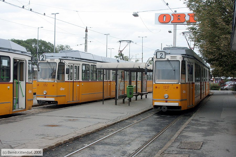 Budapest - Straßenbahn - 1352
/ Bild: budapest1352_bk0809200110.jpg Budapest - Straßenbahn - 1352
/ Bild: budapest1352_bk0809200110.jpg