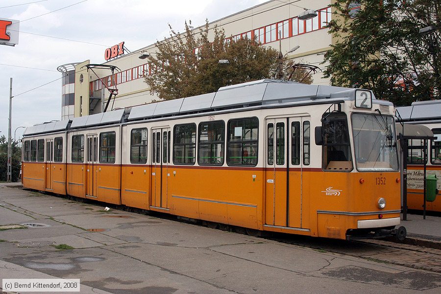 Budapest - Straßenbahn - 1352
/ Bild: budapest1352_bk0809200112.jpg Budapest - Straßenbahn - 1352
/ Bild: budapest1352_bk0809200112.jpg