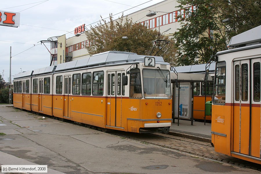 Budapest - Straßenbahn - 1352
/ Bild: budapest1352_bk0809200122.jpg Budapest - Straßenbahn - 1352
/ Bild: budapest1352_bk0809200122.jpg
