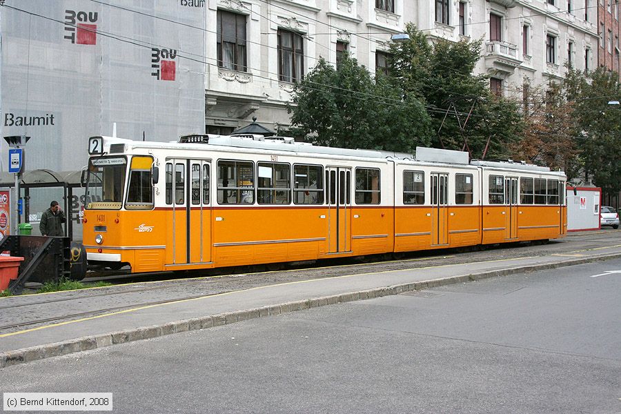 Budapest - Straßenbahn - 1401
/ Bild: budapest1401_bk0809190169.jpg Budapest - Straßenbahn - 1401
/ Bild: budapest1401_bk0809190169.jpg
