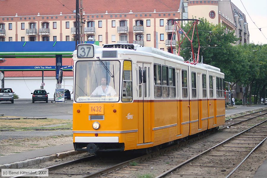 Budapest - Straßenbahn - 1432
/ Bild: budapest1432_bk0708090326.jpg Budapest - Straßenbahn - 1432
/ Bild: budapest1432_bk0708090326.jpg