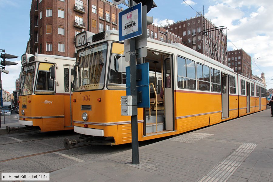 Budapest - Straßenbahn - 1434
/ Bild: budapest1434_bk1702280090.jpg Budapest - Straßenbahn - 1434
/ Bild: budapest1434_bk1702280090.jpg