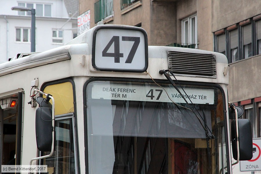 Budapest - Straßenbahn - 1442
/ Bild: budapest1442_bk1702270278.jpg Budapest - Straßenbahn - 1442
/ Bild: budapest1442_bk1702270278.jpg