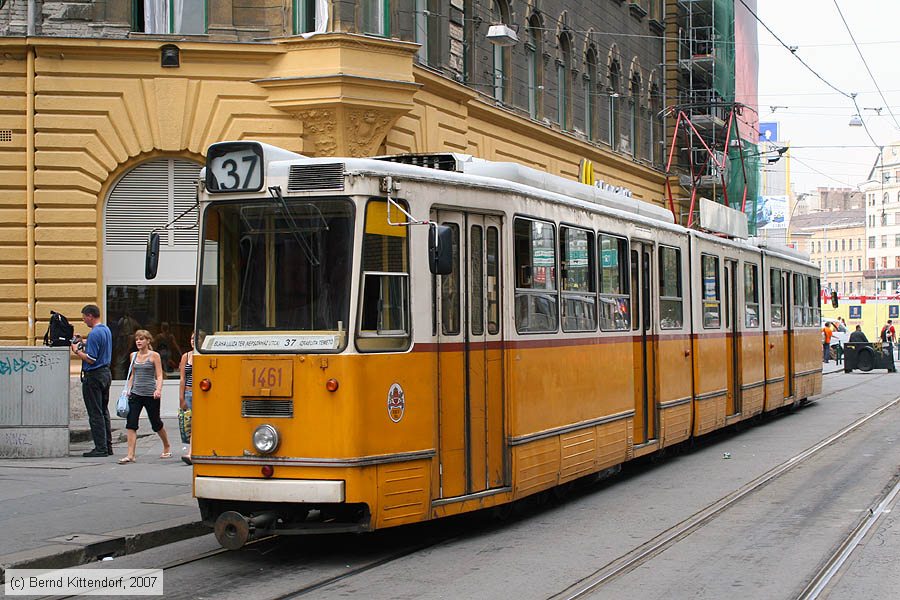 Budapest - Straßenbahn - 1461
/ Bild: budapest1461_bk0708090356.jpg Budapest - Straßenbahn - 1461
/ Bild: budapest1461_bk0708090356.jpg