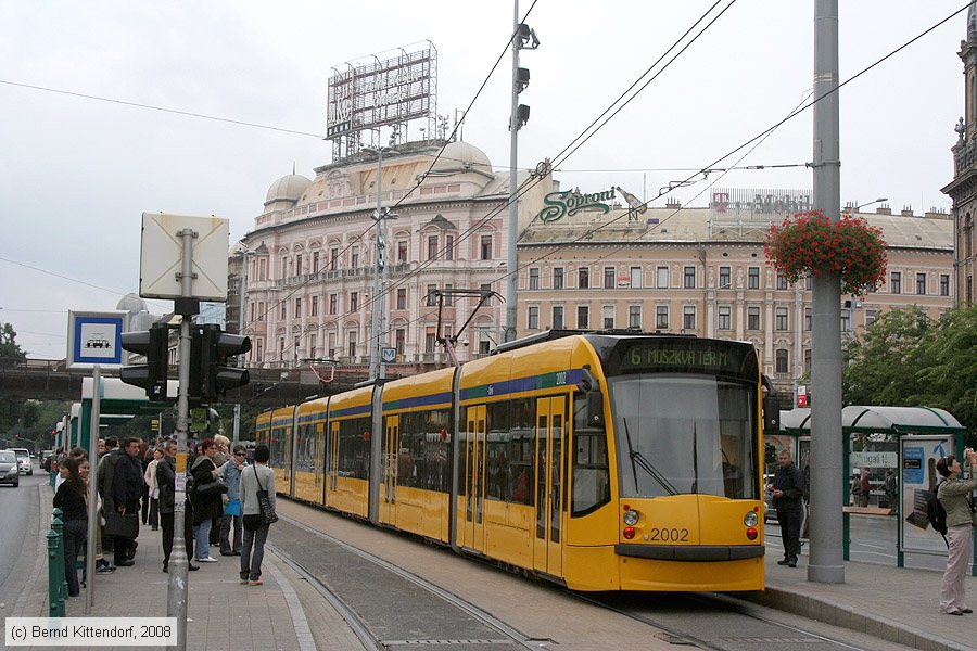 Budapest - Straßenbahn - 2002
/ Bild: budapest2002_bk0809190149.jpg Budapest - Straßenbahn - 2002
/ Bild: budapest2002_bk0809190149.jpg
