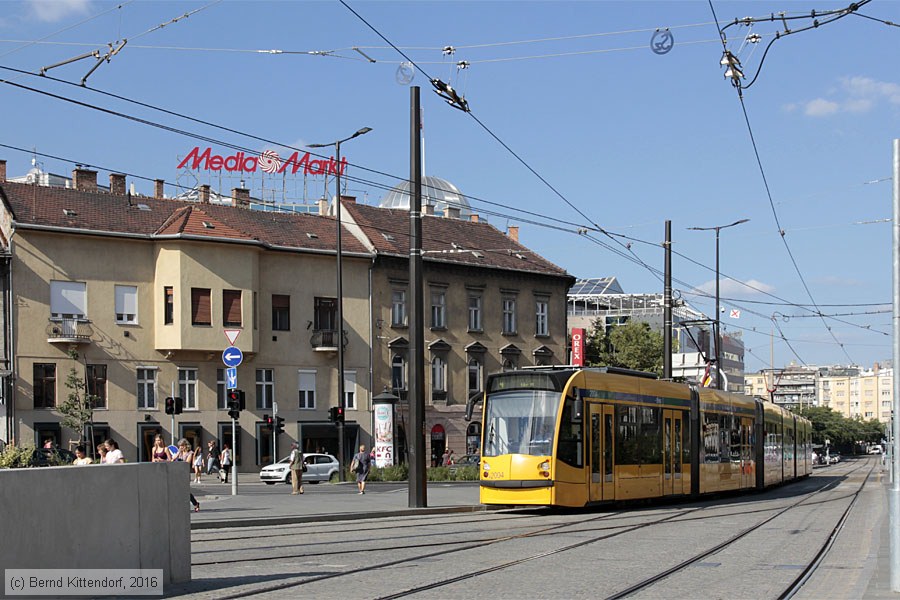 Budapest - Stra&szlig;enbahn - 2004
/ Bild: budapest2004_bk1608310472.jpg