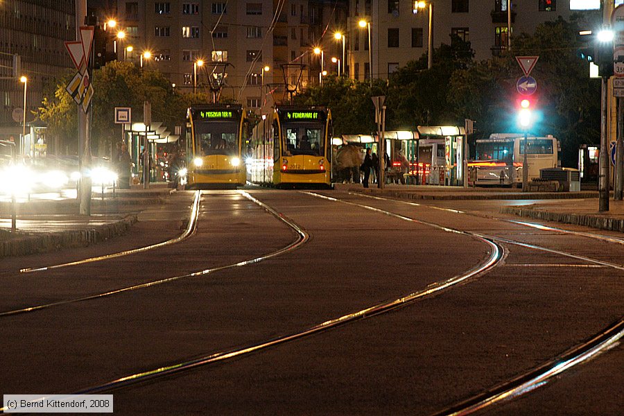 Budapest - Straßenbahn - 2014
/ Bild: budapest2014_bk0809180454.jpg Budapest - Straßenbahn - 2014
/ Bild: budapest2014_bk0809180454.jpg