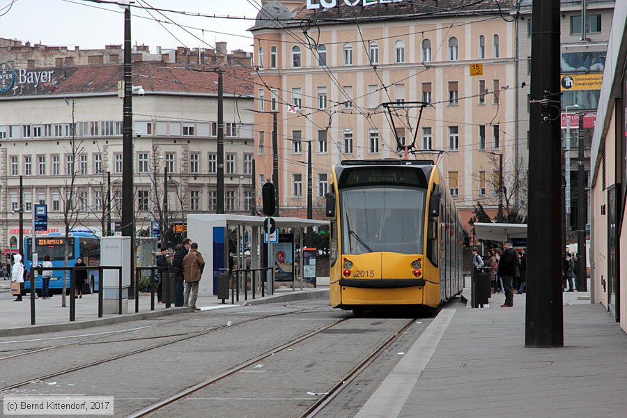 Budapest - Straßenbahn - 2015
/ Bild: budapest2015_bk1702260104.jpg Budapest - Straßenbahn - 2015
/ Bild: budapest2015_bk1702260104.jpg