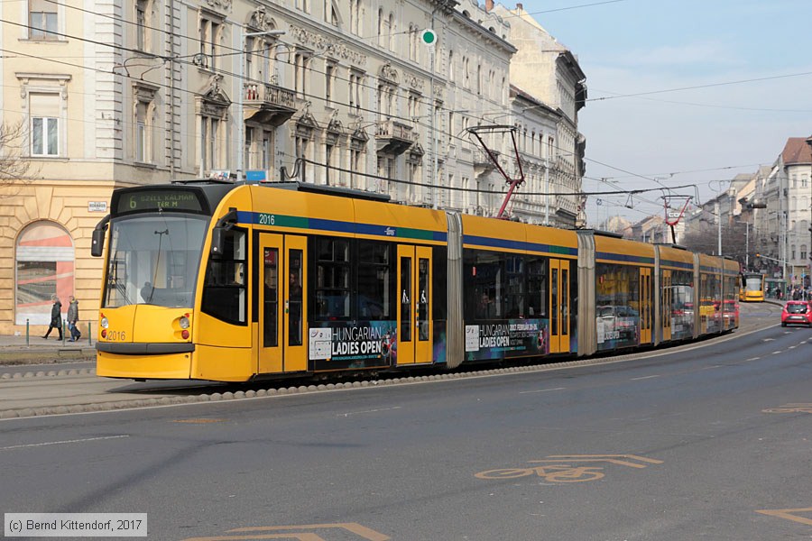 Budapest - Straßenbahn - 2016
/ Bild: budapest2016_bk1702270110.jpg Budapest - Straßenbahn - 2016
/ Bild: budapest2016_bk1702270110.jpg