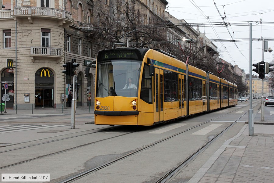 Budapest - Straßenbahn - 2020
/ Bild: budapest2020_bk1703010023.jpg Budapest - Straßenbahn - 2020
/ Bild: budapest2020_bk1703010023.jpg