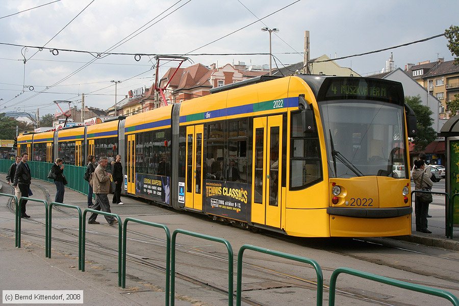 Budapest - Straßenbahn - 2022
/ Bild: budapest2022_bk0809190243.jpg Budapest - Straßenbahn - 2022
/ Bild: budapest2022_bk0809190243.jpg
