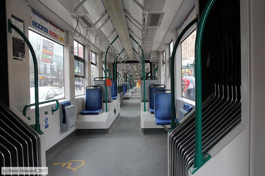 Budapest - Straßenbahn - 2027 - Innenansicht
/ Bild: budapest2027_bk1702270212.jpg