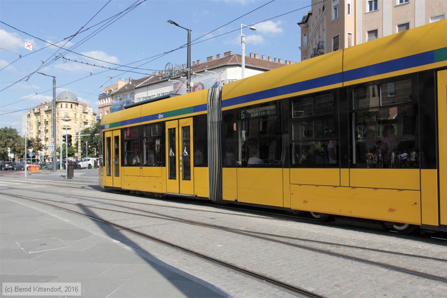 Budapest - Straßenbahn - 2030
/ Bild: budapest2030_bk1608310424.jpg Budapest - Straßenbahn - 2030
/ Bild: budapest2030_bk1608310424.jpg