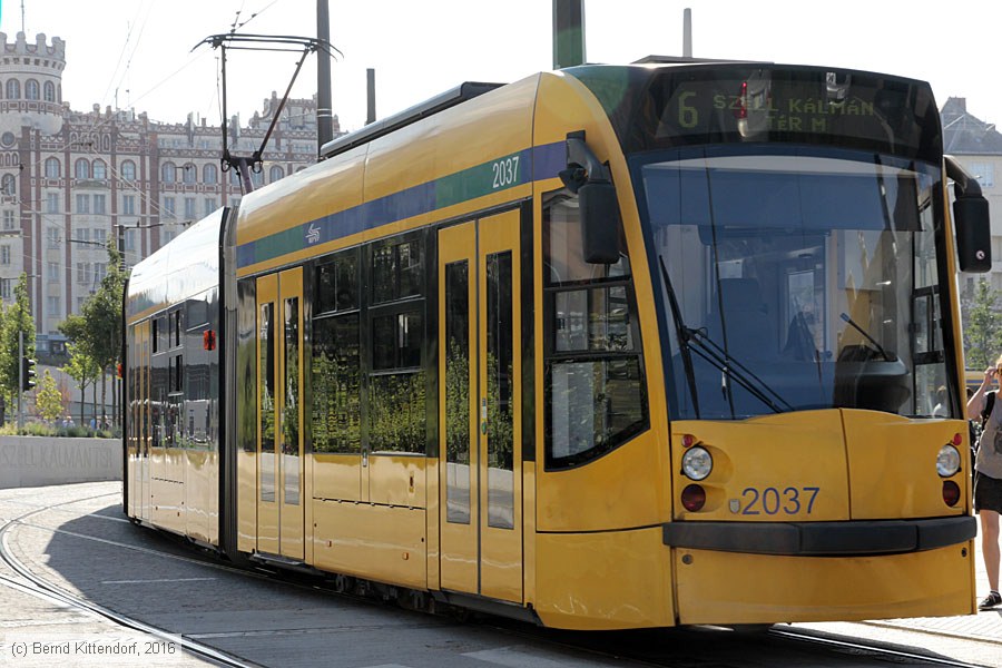Budapest - Straßenbahn - 2037
/ Bild: budapest2037_bk1608310450.jpg