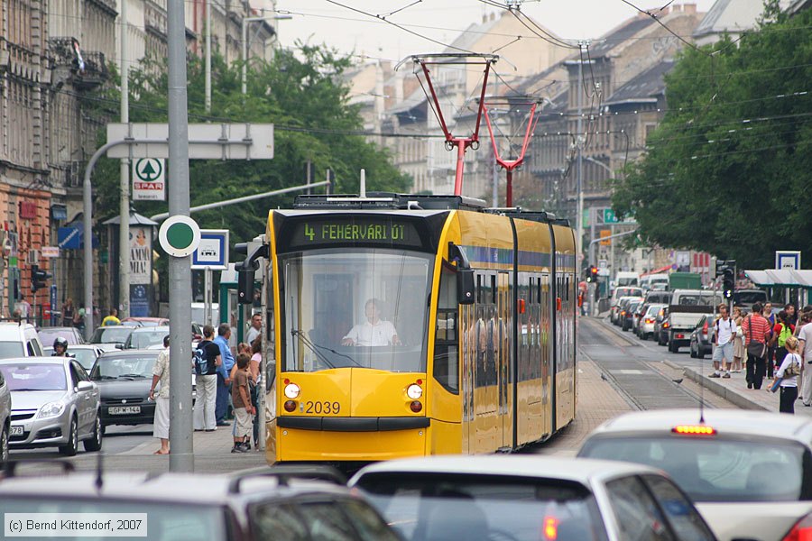 Budapest - Straßenbahn - 2039
/ Bild: budapest2039_bk0708090394.jpg