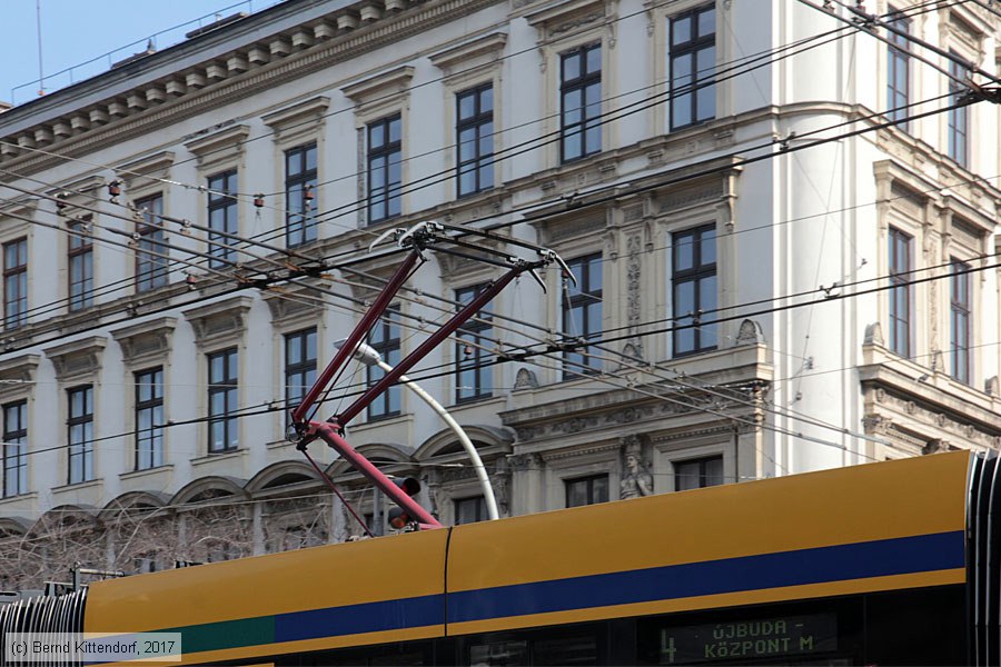 Budapest - Straßenbahn - 2039
/ Bild: budapest2039_bk1702270061.jpg Budapest - Straßenbahn - 2039
/ Bild: budapest2039_bk1702270061.jpg