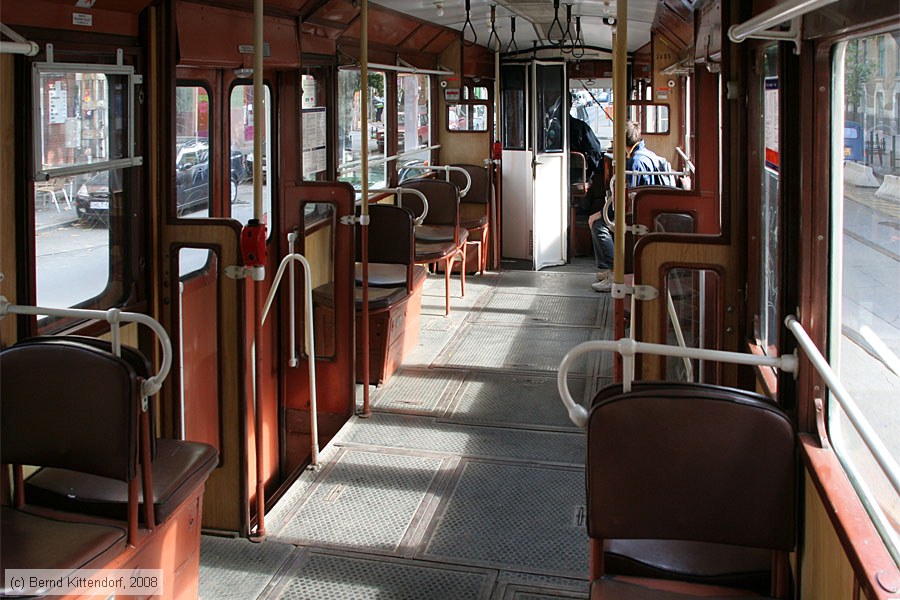 Budapest - Straßenbahn - 3885 - Innenansicht
/ Bild: budapest3885_bk0809200300.jpg Budapest - Straßenbahn - 3885 - Innenansicht
/ Bild: budapest3885_bk0809200300.jpg