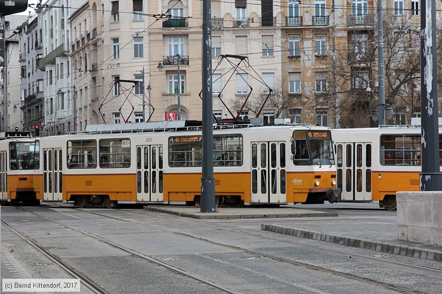 Budapest - Straßenbahn - 4037
/ Bild: budapest4037_bk1703010106.jpg Budapest - Straßenbahn - 4037
/ Bild: budapest4037_bk1703010106.jpg