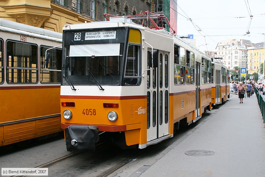 Budapest - Straßenbahn - 4058
/ Bild: budapest4058_bk0708090359.jpg Budapest - Straßenbahn - 4058
/ Bild: budapest4058_bk0708090359.jpg