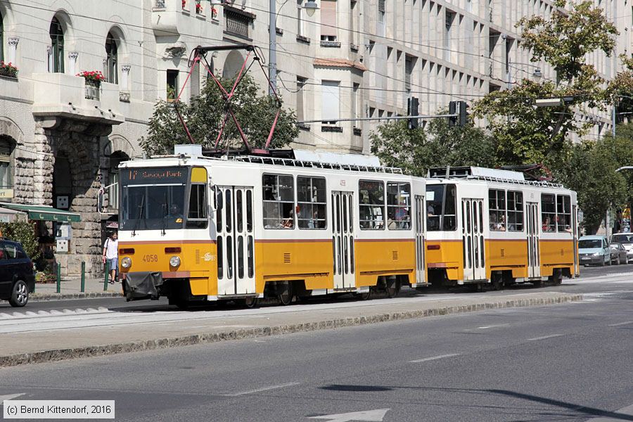 Budapest - Straßenbahn - 4058
/ Bild: budapest4058_bk1608310316.jpg Budapest - Straßenbahn - 4058
/ Bild: budapest4058_bk1608310316.jpg