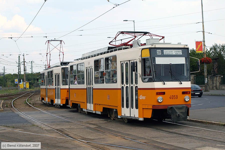 Budapest - Straßenbahn - 4059
/ Bild: budapest4059_bk0708090294.jpg Budapest - Straßenbahn - 4059
/ Bild: budapest4059_bk0708090294.jpg