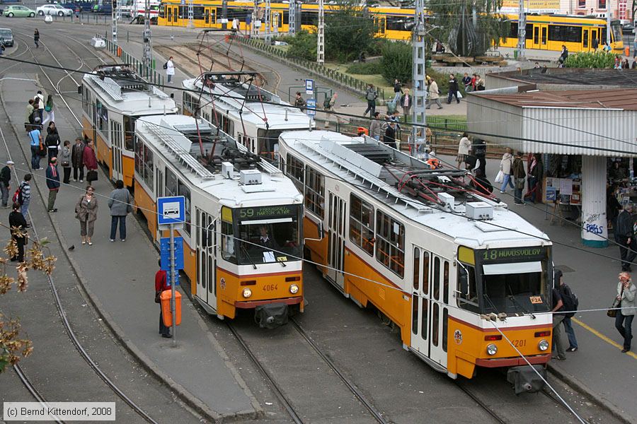 Budapest - Straßenbahn - 4064
/ Bild: budapest4064_bk0809190296.jpg Budapest - Straßenbahn - 4064
/ Bild: budapest4064_bk0809190296.jpg