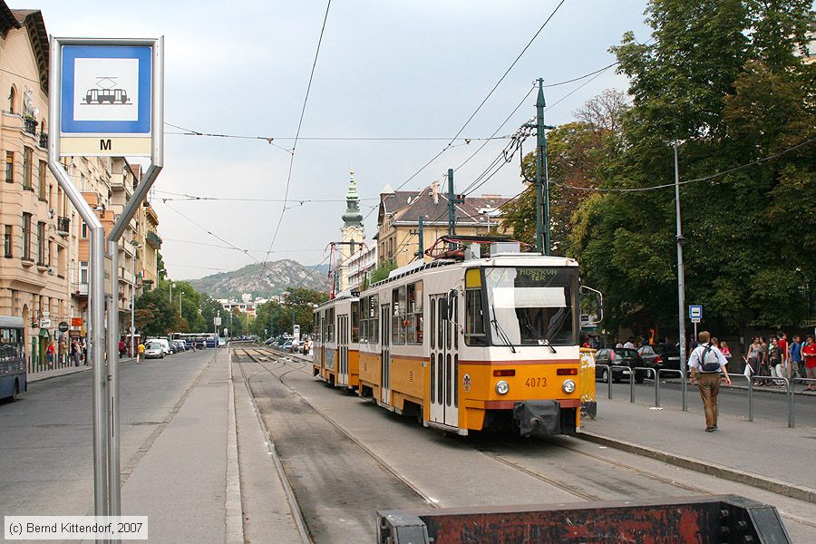 Budapest - Straßenbahn - 4073
/ Bild: budapest4073_bk0708090497.jpg Budapest - Straßenbahn - 4073
/ Bild: budapest4073_bk0708090497.jpg