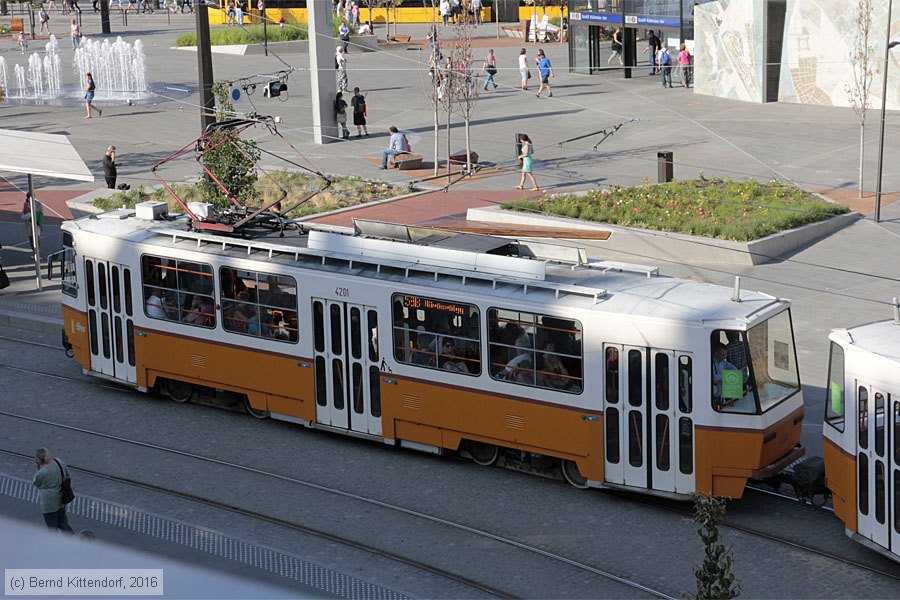 Budapest - Straßenbahn - 4201
/ Bild: budapest4201_bk1608310517.jpg