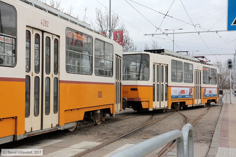 Budapest - Straßenbahn - 4249
/ Bild: budapest4249_bk1702270297.jpg Budapest - Straßenbahn - 4249
/ Bild: budapest4249_bk1702270297.jpg