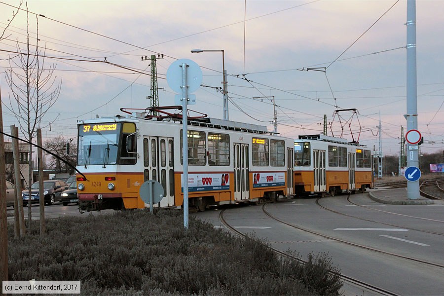 Budapest - Straßenbahn - 4249
/ Bild: budapest4249_bk1703010498.jpg Budapest - Straßenbahn - 4249
/ Bild: budapest4249_bk1703010498.jpg