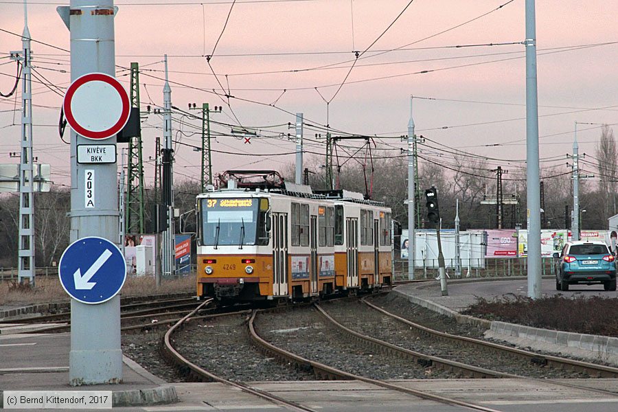 Budapest - Straßenbahn - 4249
/ Bild: budapest4249_bk1703010499.jpg Budapest - Straßenbahn - 4249
/ Bild: budapest4249_bk1703010499.jpg