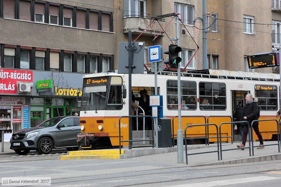 Budapest - Straßenbahn - 4262
/ Bild: budapest4262_bk1702270239.jpg Budapest - Straßenbahn - 4262
/ Bild: budapest4262_bk1702270239.jpg