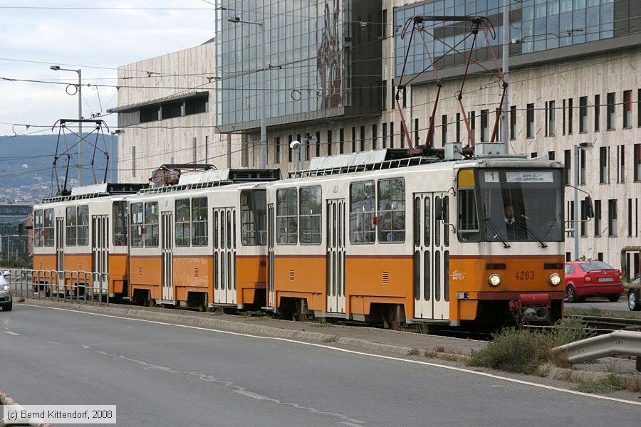 Budapest - Straßenbahn - 4263
/ Bild: budapest4263_bk0809200174.jpg Budapest - Straßenbahn - 4263
/ Bild: budapest4263_bk0809200174.jpg