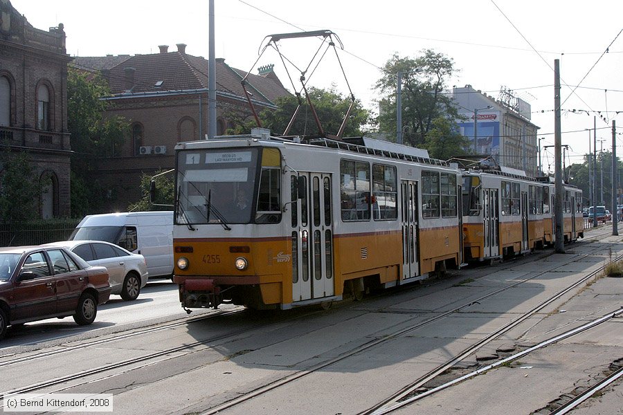 Budapest - Straßenbahn - 4255
/ Bild: budapest4255_bk0809190056.jpg Budapest - Straßenbahn - 4255
/ Bild: budapest4255_bk0809190056.jpg
